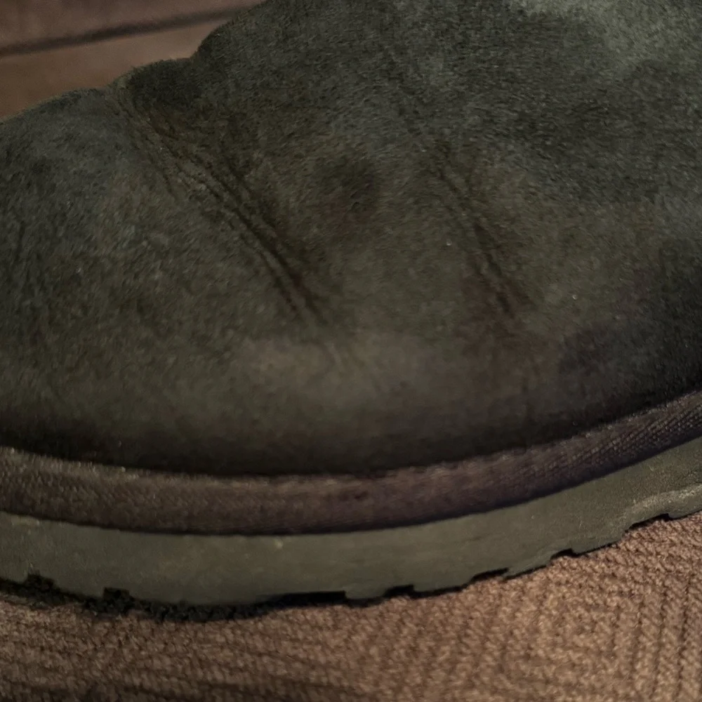 UGG Women's Bailey Bow Classic Sheepskin Boots size 8